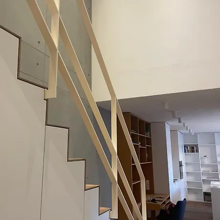 Moderny Kapitulska, * Trnava